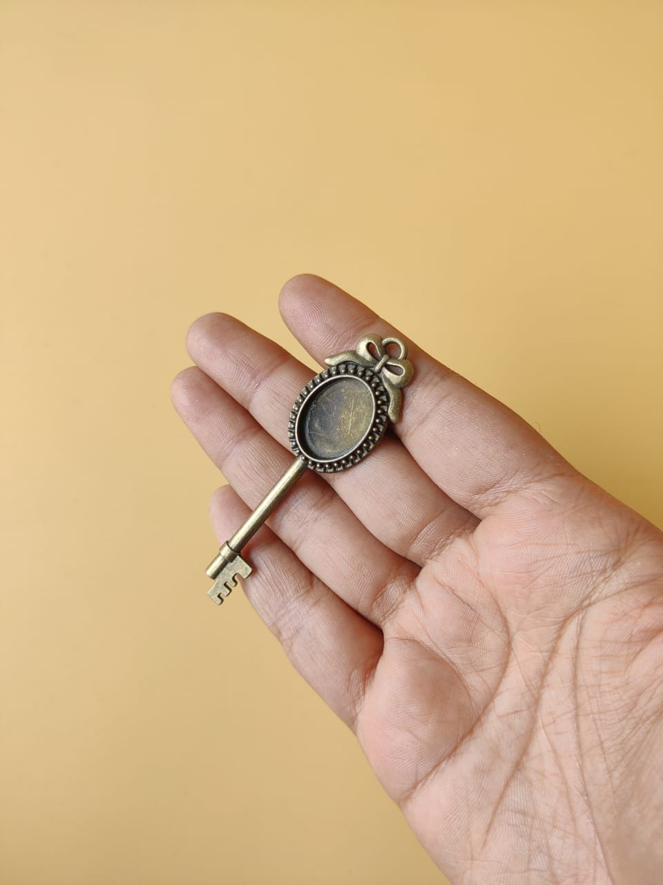 Antique Bazel / Vintage pendant & Keychain