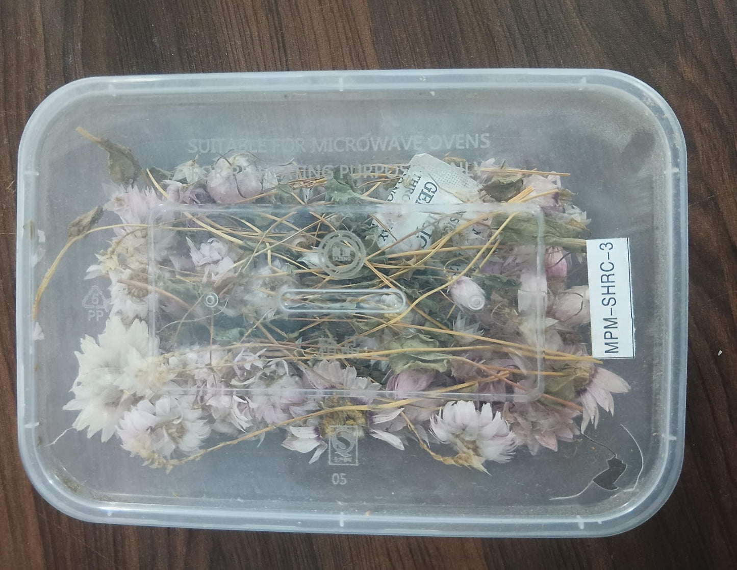 Winter rose dry flowers box - White & purple