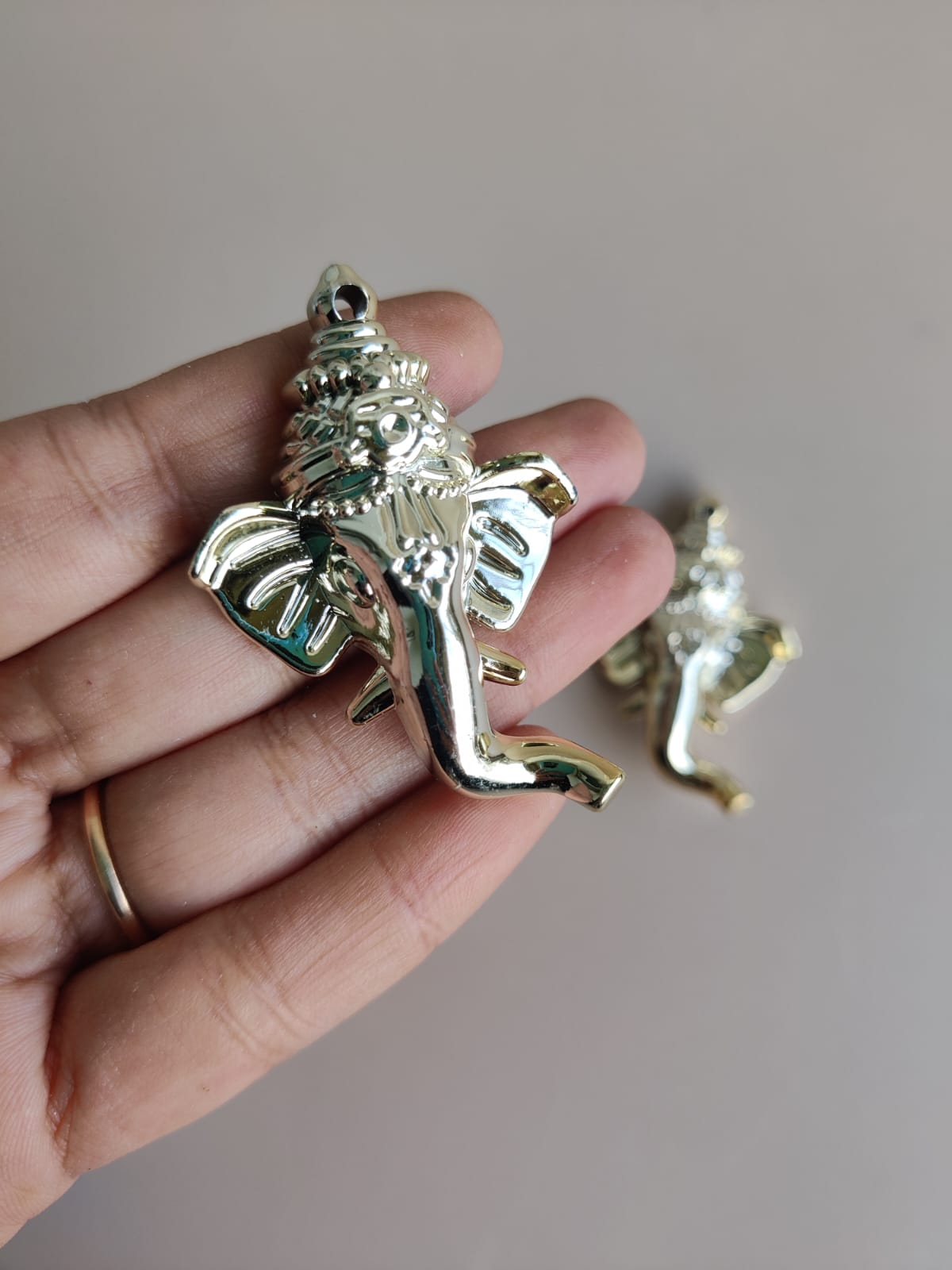 3D Ganeshji Decorative Golden- Big pack of 2