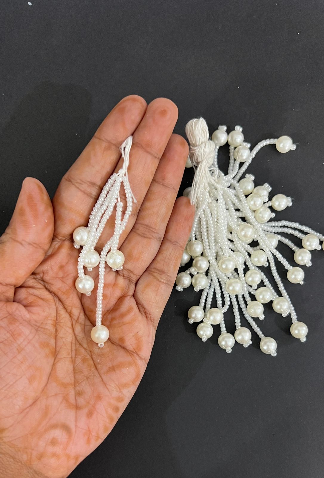 Cream moti latkan/ lumba - B