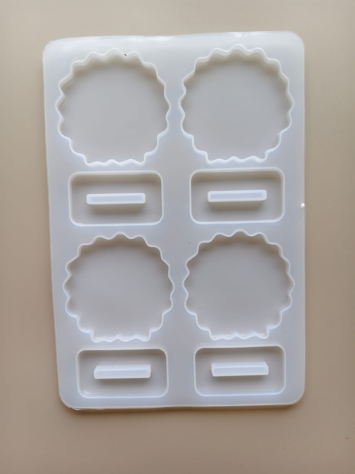 4 cavity small photo Frame