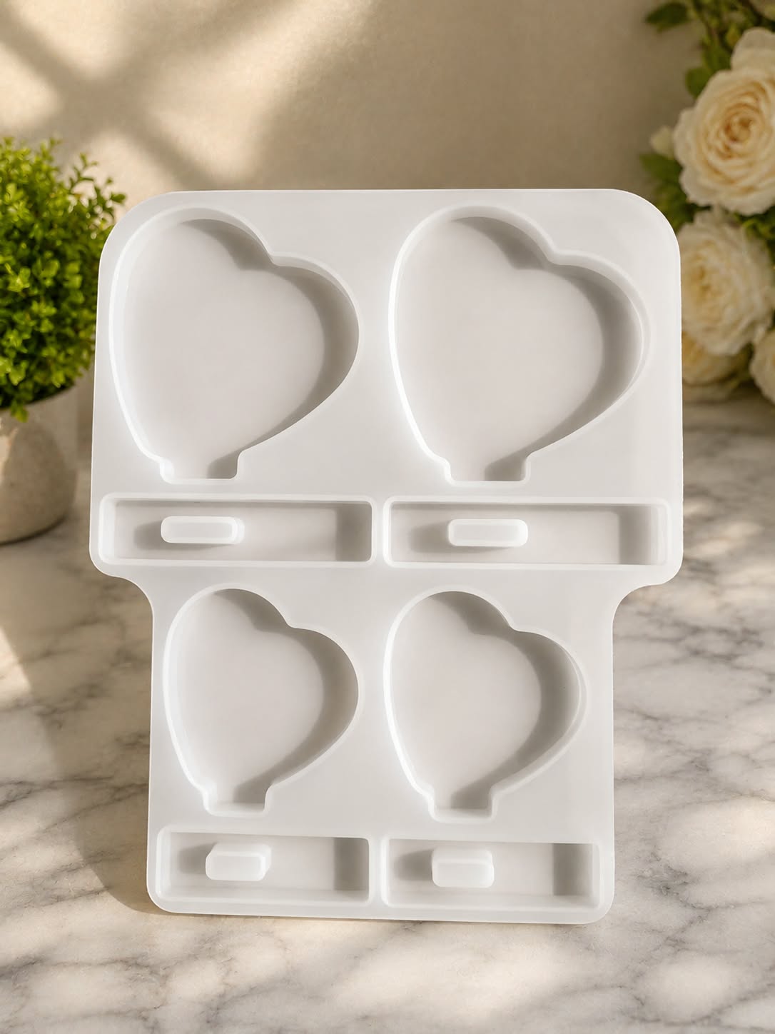 4 cavity small photo frame - Heart