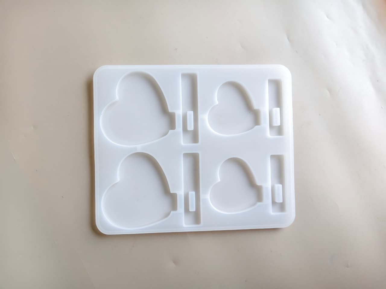 4 cavity small photo frame - Heart
