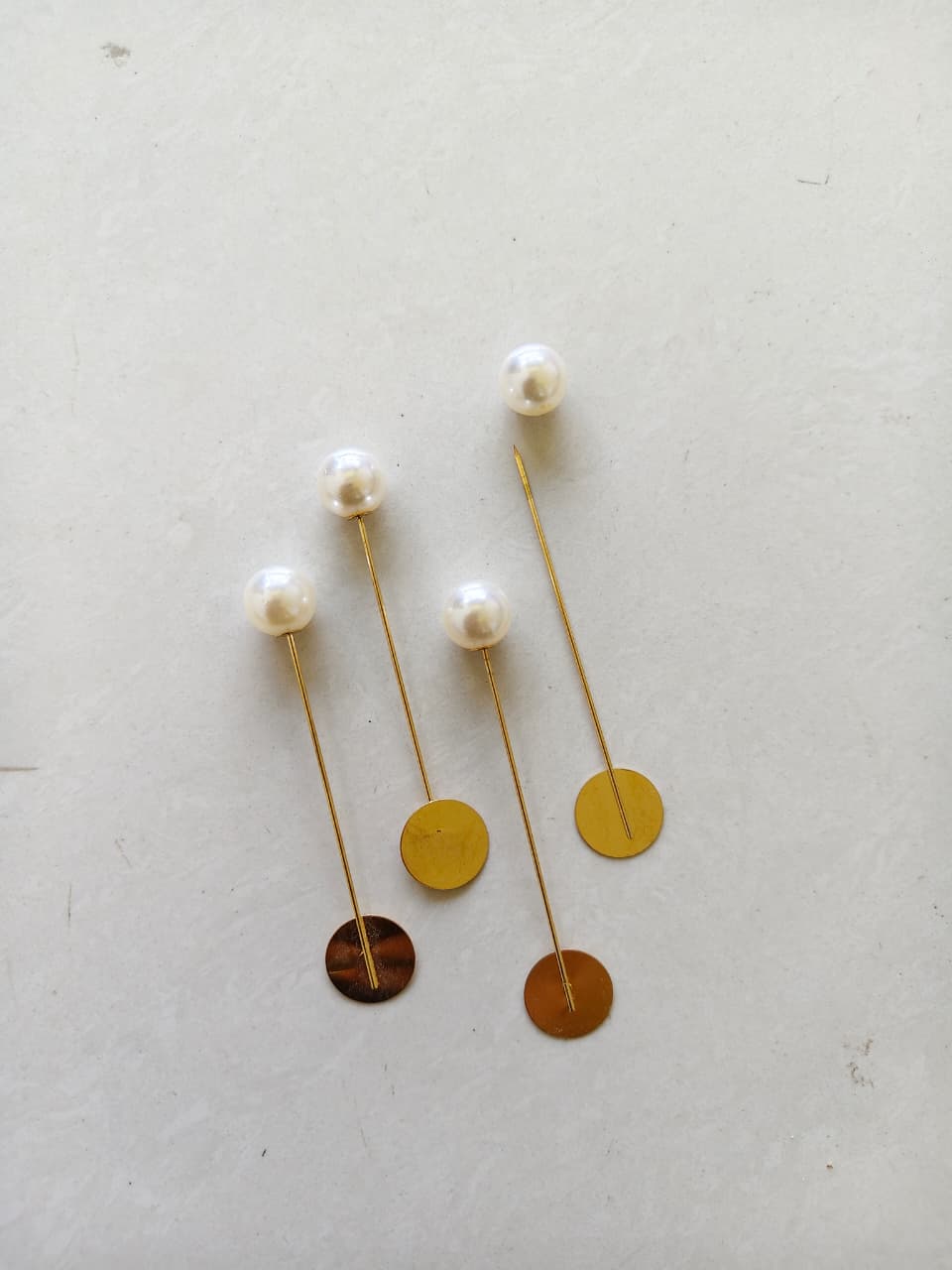 Brooch pins