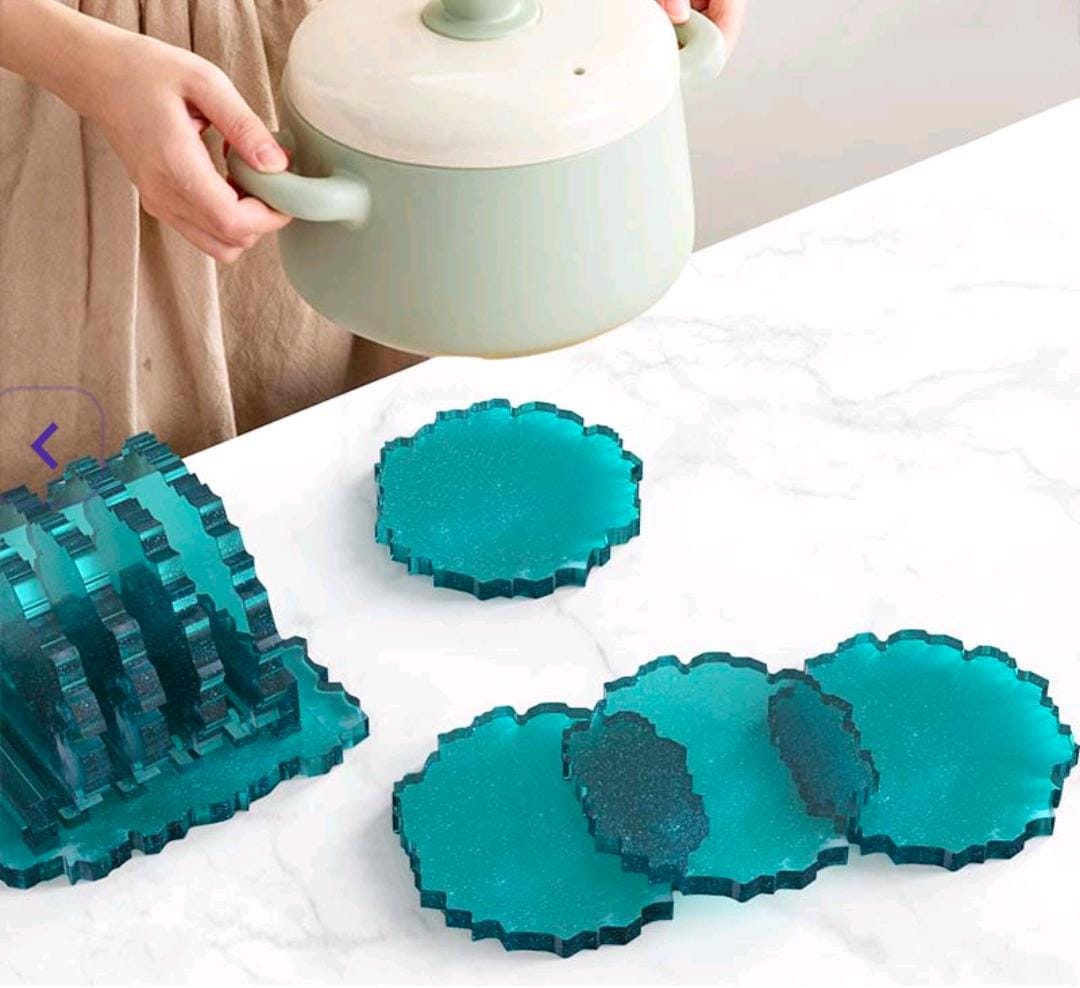 Tea/coffee coaster mould with stand