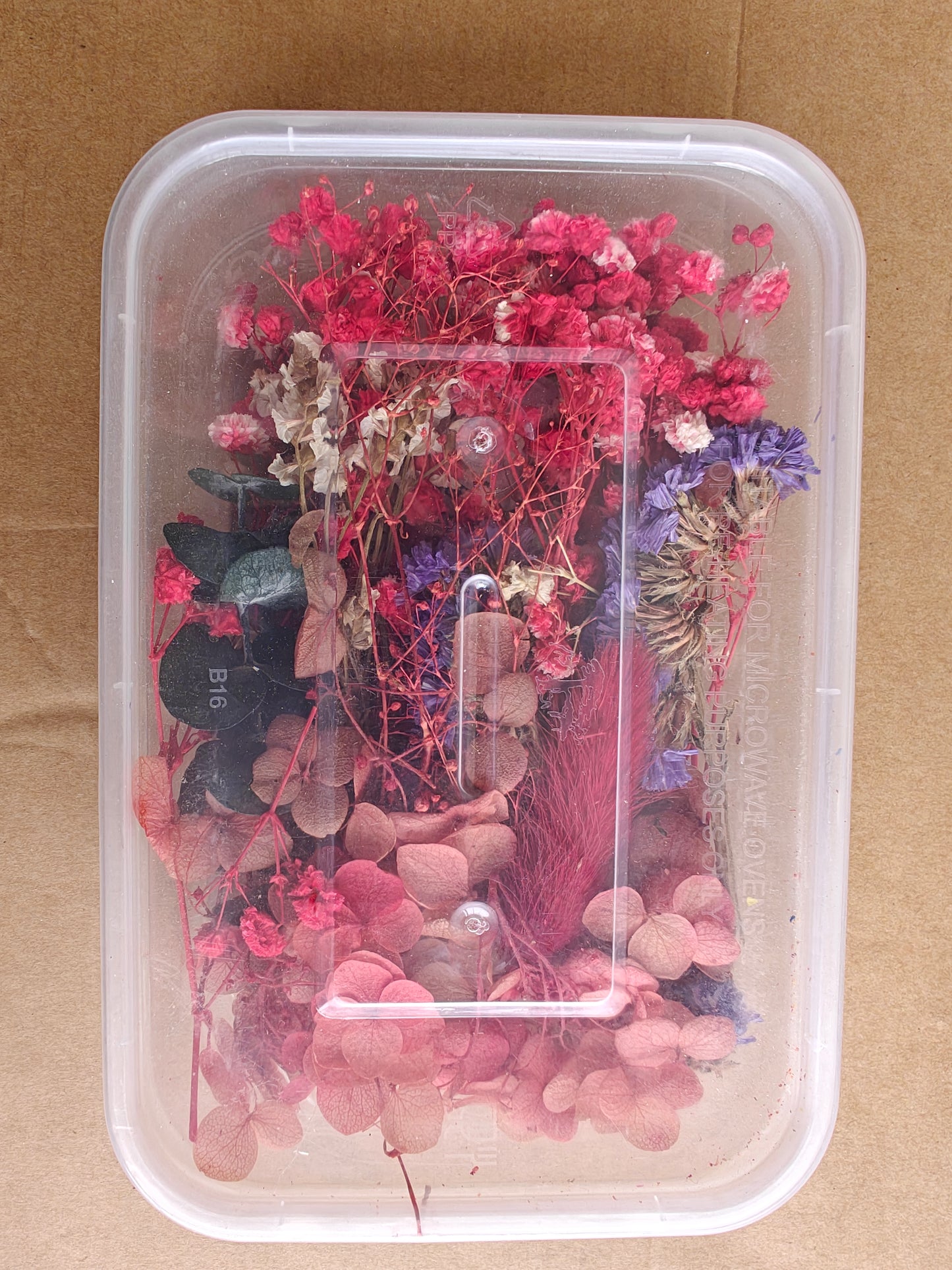 Dry flowers box - J