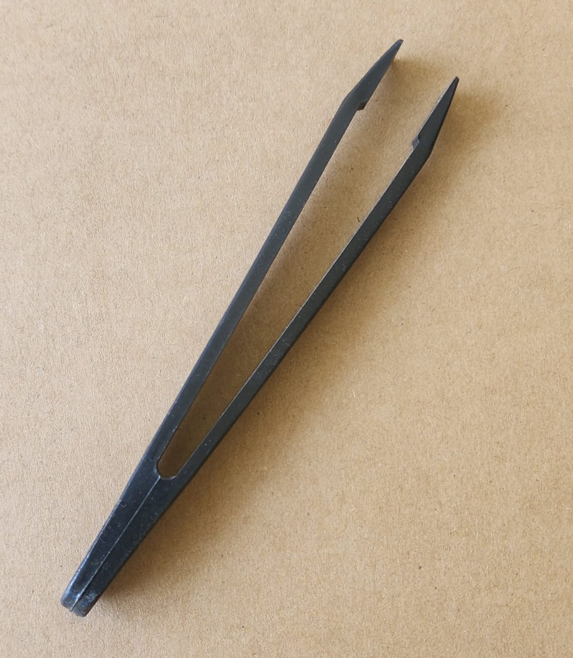 Plastic Tweezer - Black