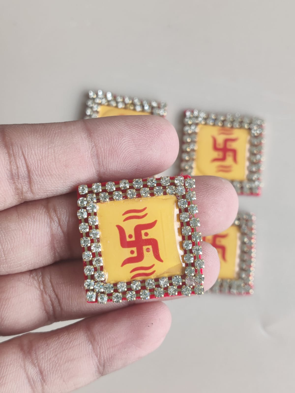 Sathiya / Door handing