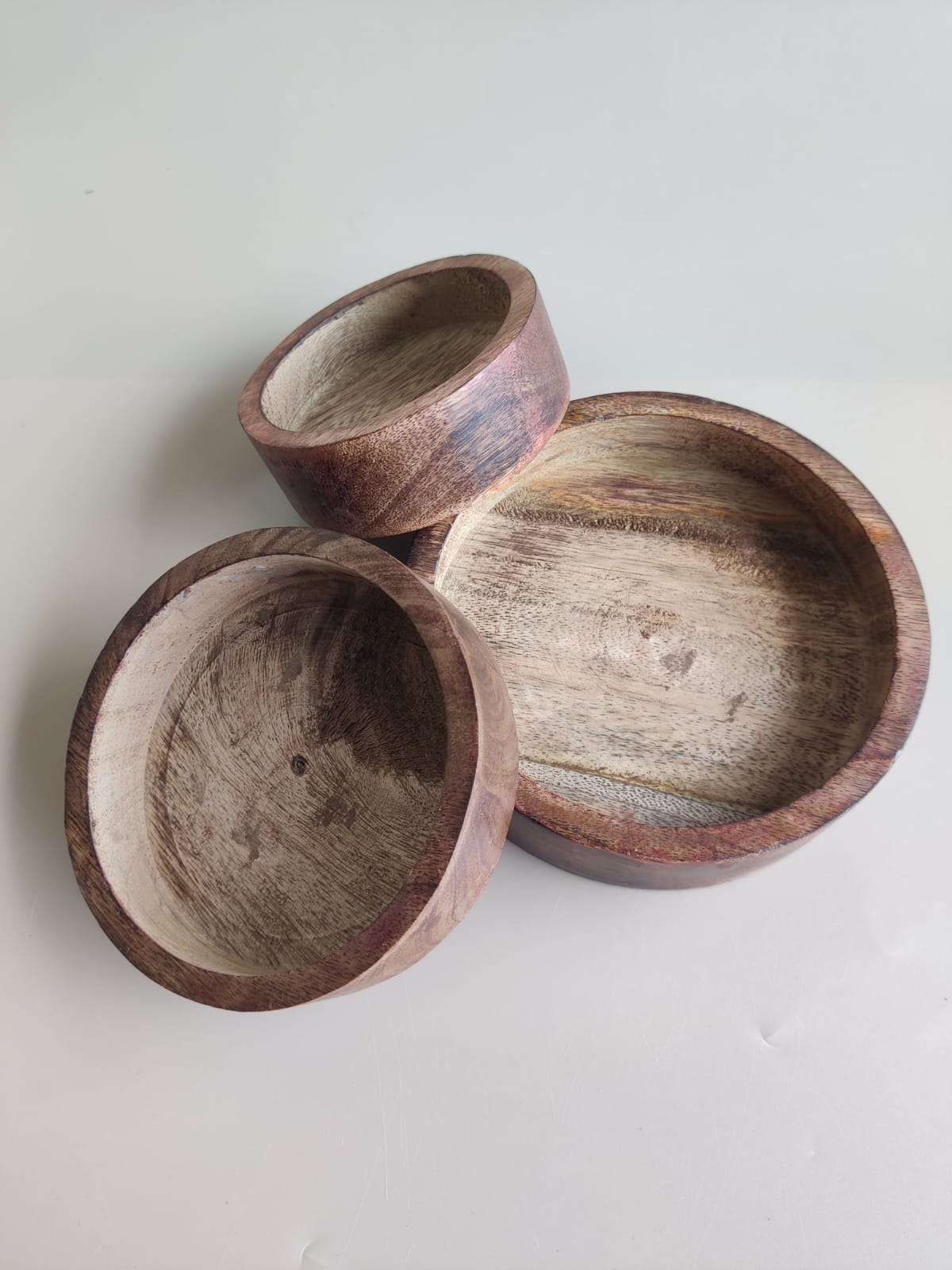 Round wooden bowl