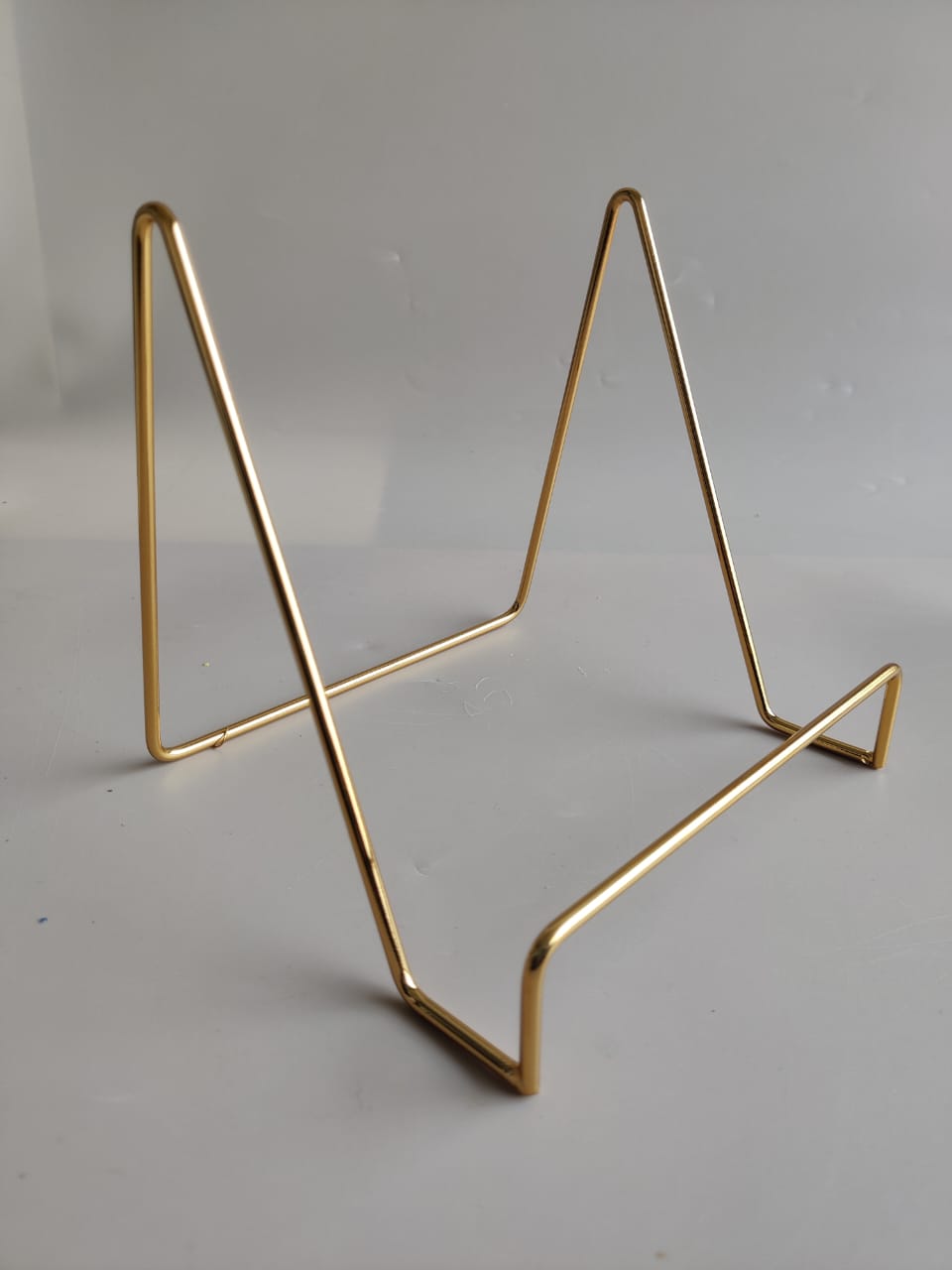 Non foldable Metal Stand - designer