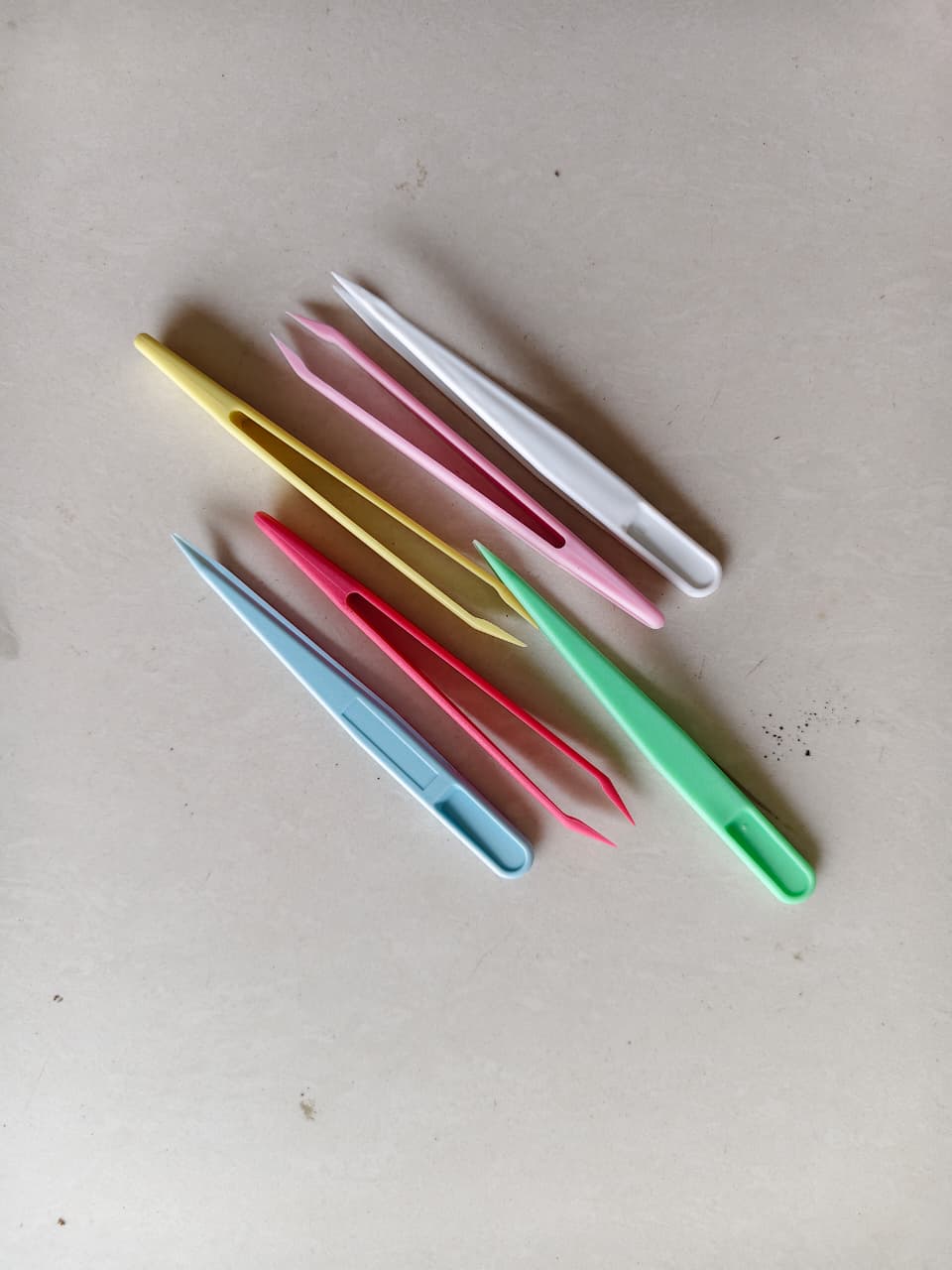 Plastic Colourful Tweezer / plucker
