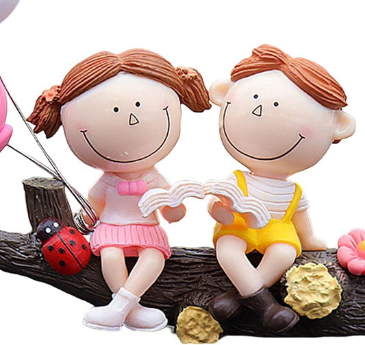 Sitting Couple Miniature