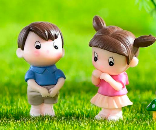 Standing Couple Miniature