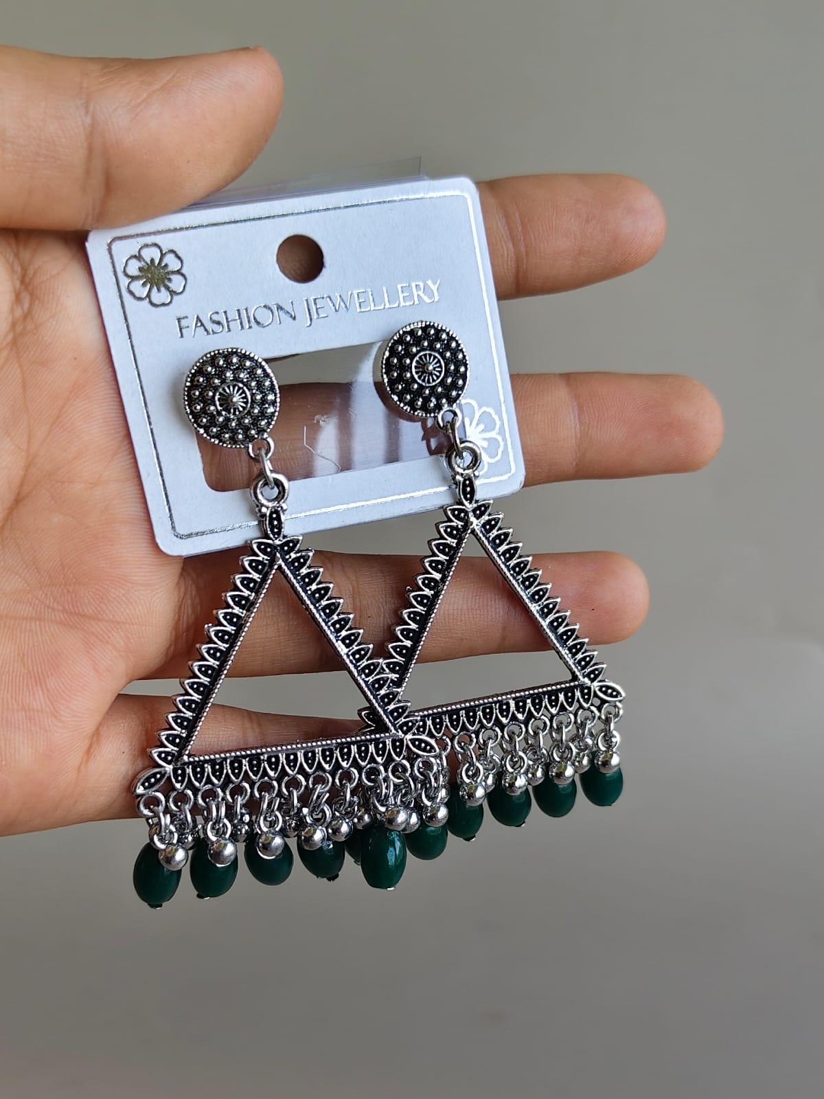 Jhumka - Triangular with silver base