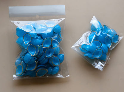 Acrylic flower petals/ Plastic Petals