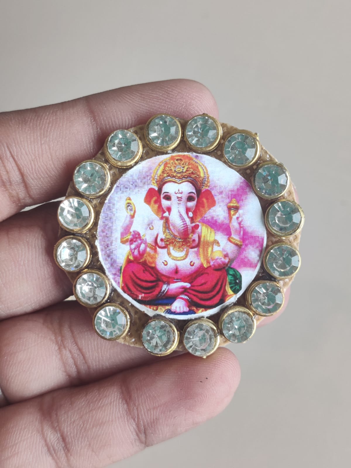 Ganesh Laxmi / Door handing