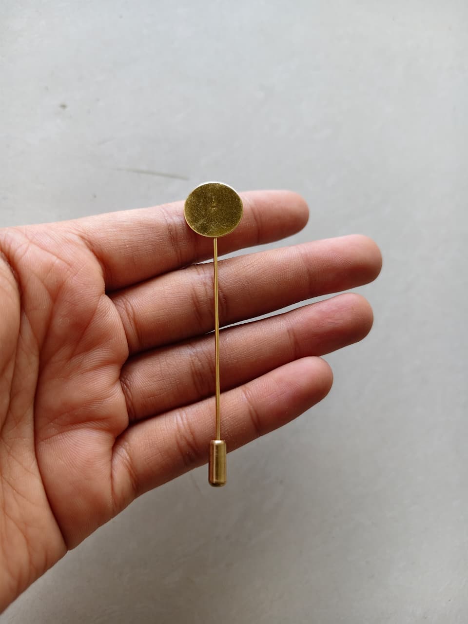 Brooch pins