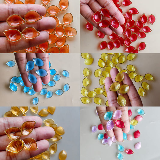 Acrylic flower petals/ Plastic Petals