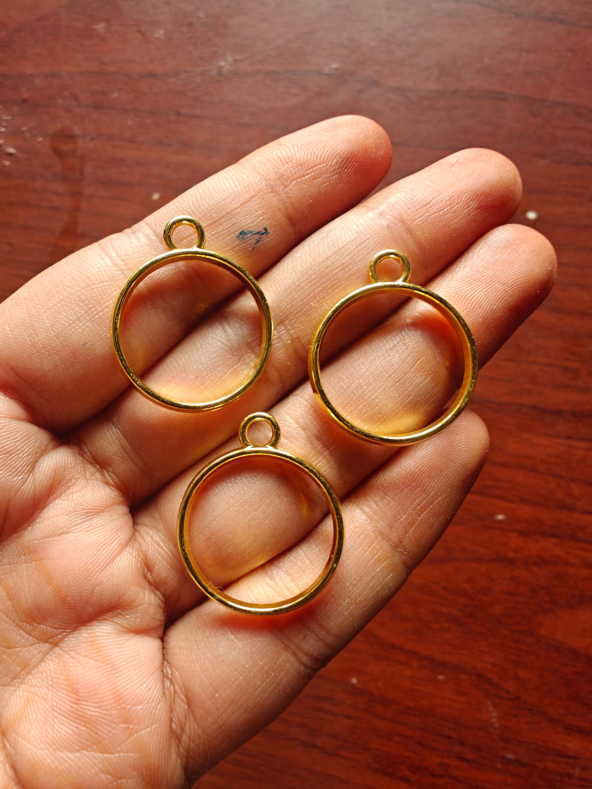 Small round pendant bezel - pack of 5
