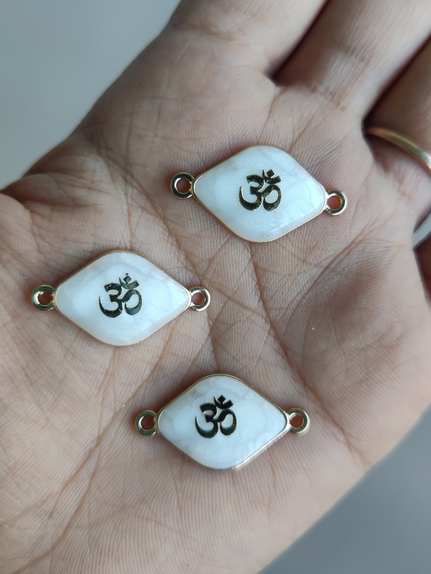 Ceramic charms OM - I