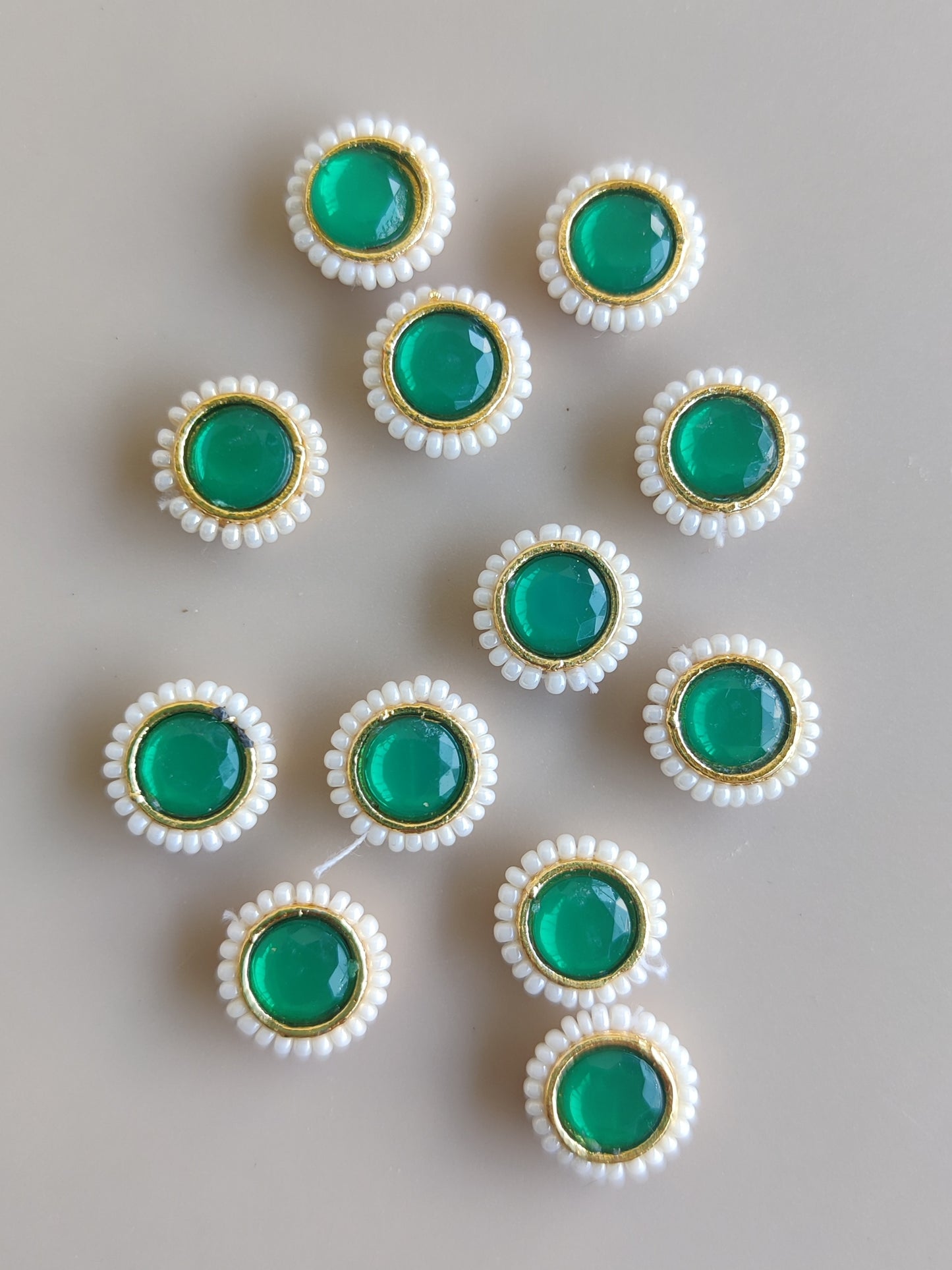 Stone pearl round charms