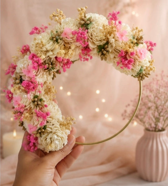 Decorated hoop / wreath -  pink
