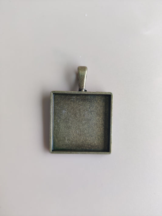 Vintage / Antique Bezel pendant- P