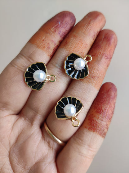 Sea shell bezel