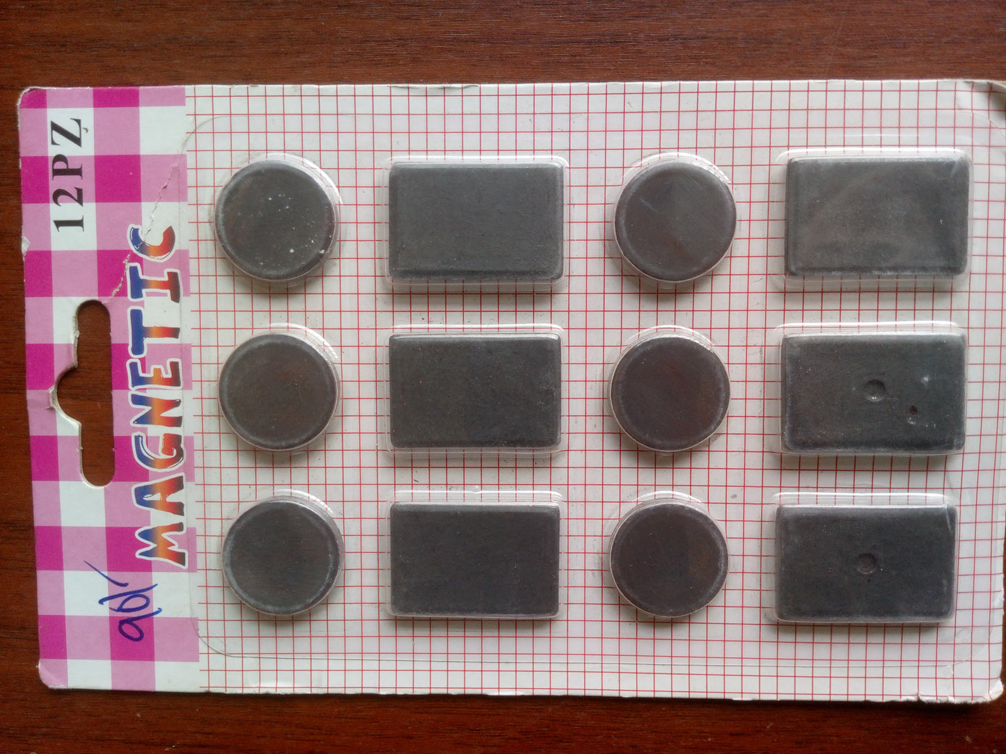 Magnet - pack of 12